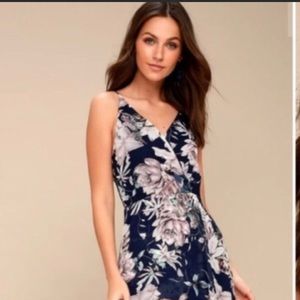 Lulu’s navy and gray floral dress